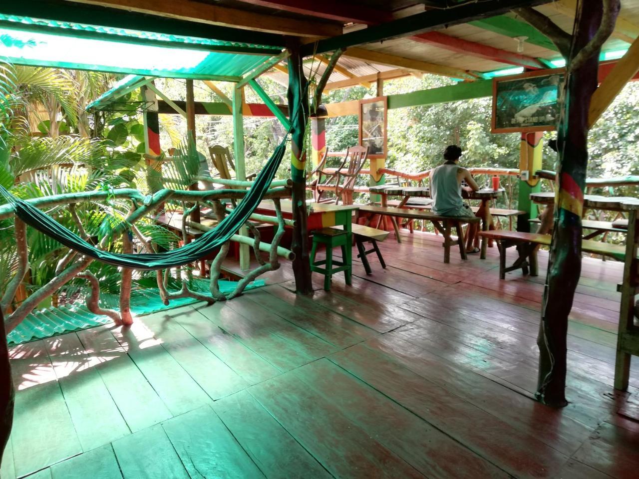 Lazy Crab Hostel Balgue Екстериор снимка